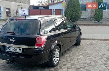 Универсал Opel Astra 2005 в 