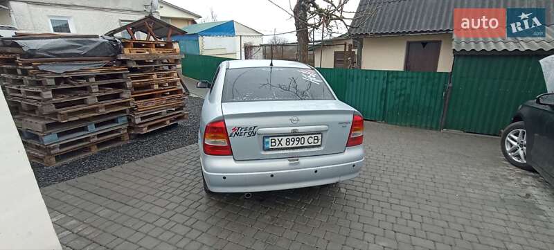 Седан Opel Astra 2005 в Городке фото 2 Седан Opel Astra 2005 в Городке
