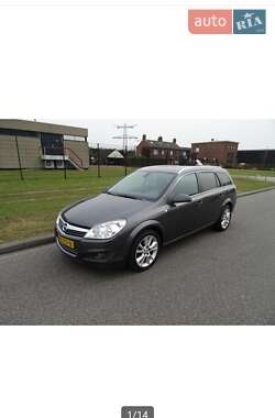 Универсал Opel Astra 2009 в 