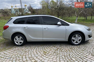 Универсал Opel Astra 2015 в 