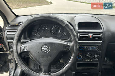 Седан Opel Astra 2001 в 