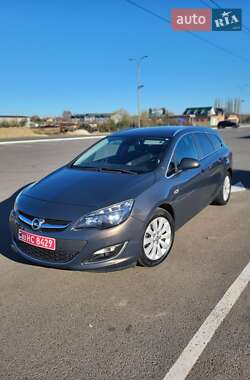 Універсал Opel Astra 2013 в 