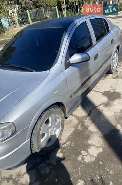 Седан Opel Astra 2002 в 