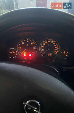 Седан Opel Astra 2002 в 
