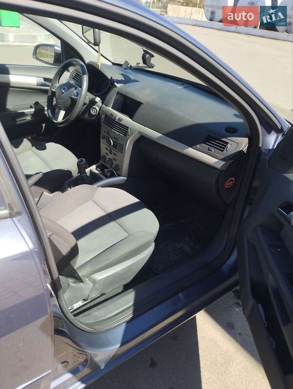 Універсал Opel Astra 2007 в Камені-Каширському