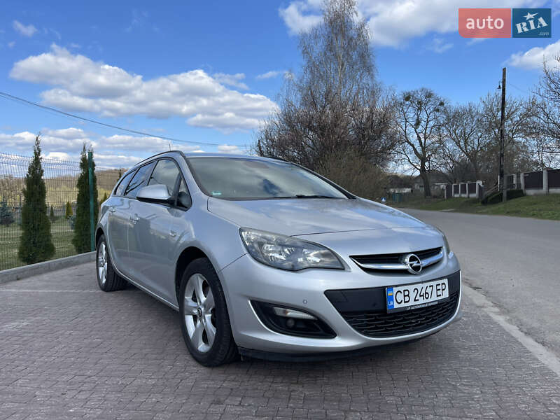 Універсал Opel Astra 2015 в Прилуках