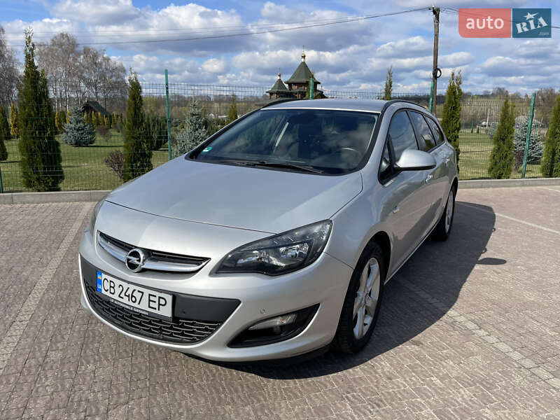 Універсал Opel Astra 2015 в Прилуках