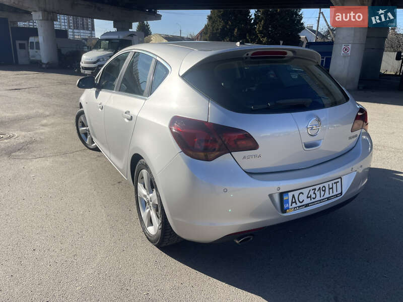 Хэтчбек Opel Astra 2010 в Луцке фото 4 Хэтчбек Opel Astra 2010 в Луцке