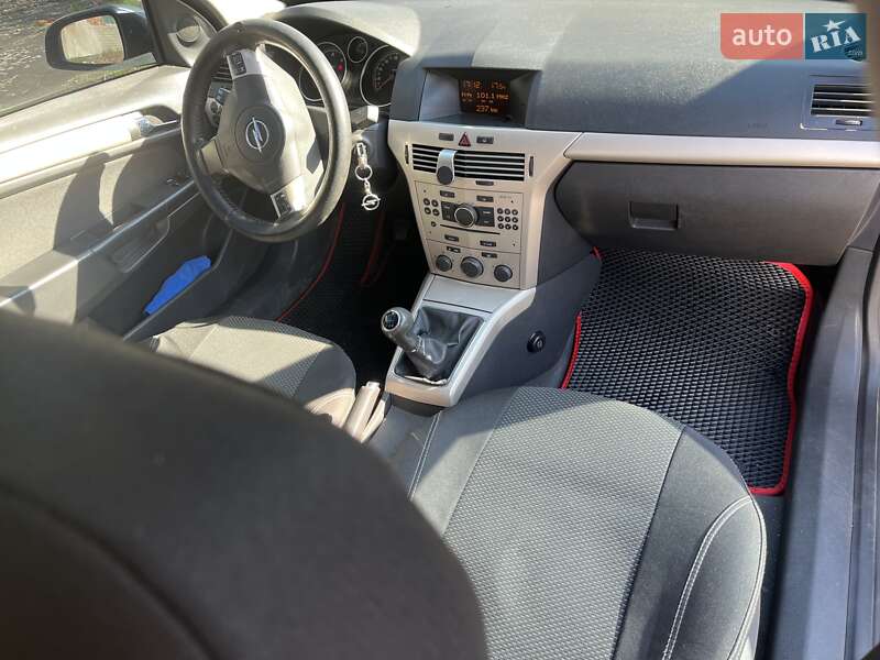 Универсал Opel Astra 2007 в Мукачево фото 11 Универсал Opel Astra 2007 в Мукачево