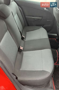 Хэтчбек Opel Astra 2005 в 