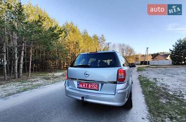 Универсал Opel Astra 2009 в 