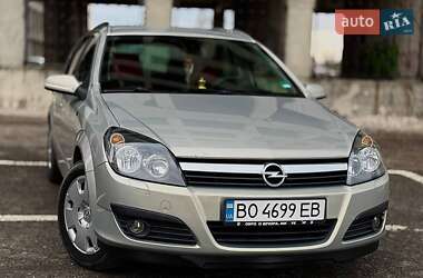Універсал Opel Astra 2005 в Тернополі