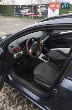 Универсал Opel Astra 2008 в 