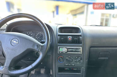 Седан Opel Astra 2003 в 