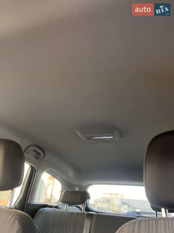 Універсал Opel Astra 2011 в Луцьку