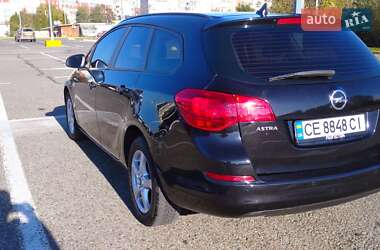 Універсал Opel Astra 2011 в 