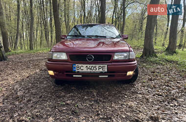 Универсал Opel Astra 1992 в 