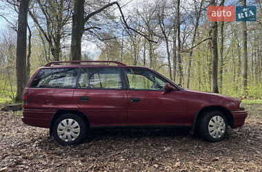 Универсал Opel Astra 1992 в 