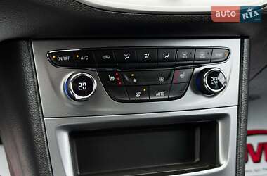 Универсал Opel Astra 2018 в 