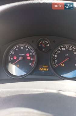Хэтчбек Opel Astra 2013 в 