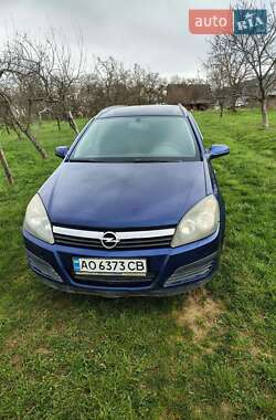 Универсал Opel Astra 2005 в 