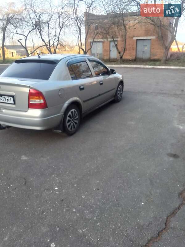 Седан Opel Astra 2007 в Хмельнике