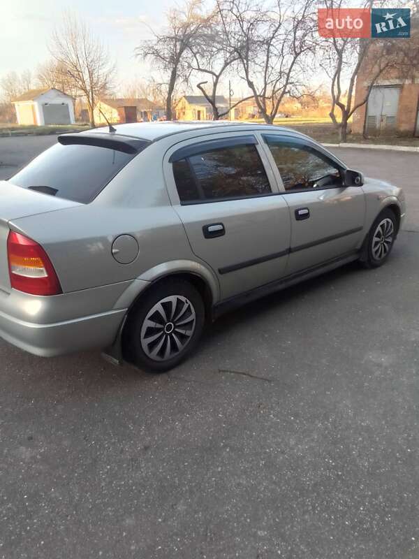 Седан Opel Astra 2007 в Хмельнике