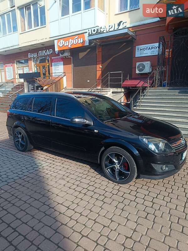 Универсал Opel Astra 2008 в Ивано-Франковске