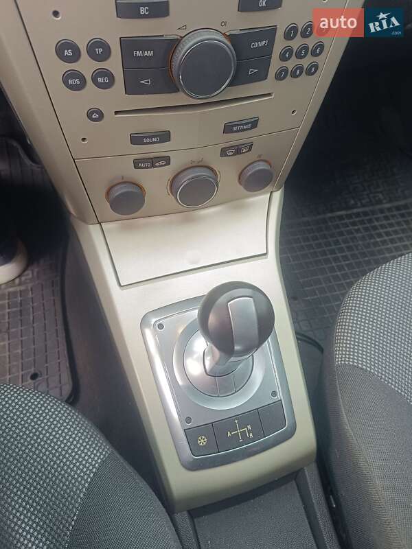 Универсал Opel Astra 2008 в Ивано-Франковске