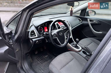 Универсал Opel Astra 2011 в 