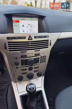 Универсал Opel Astra 2007 в 