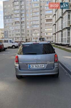 Универсал Opel Astra 2005 в 