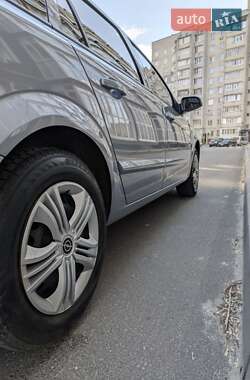Универсал Opel Astra 2005 в 