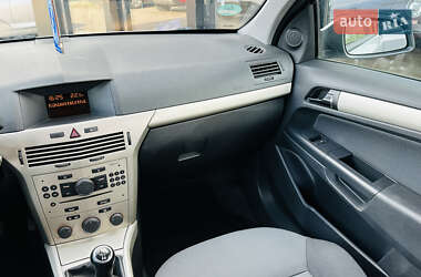 Универсал Opel Astra 2007 в 