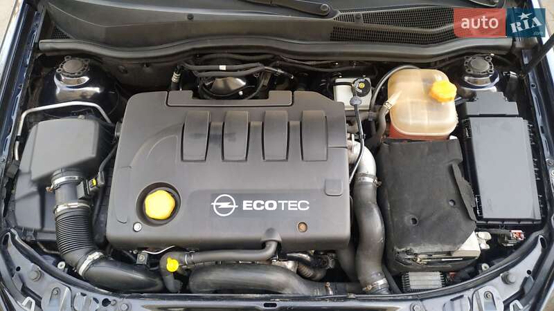 Универсал Opel Astra 2010 в Львове