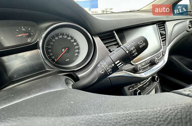 Универсал Opel Astra 2016 в 