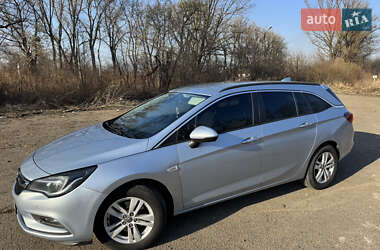 Универсал Opel Astra 2016 в 