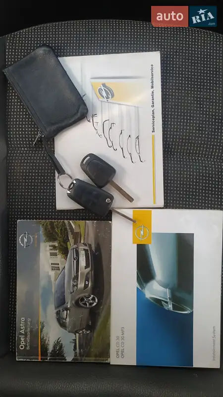 Универсал Opel Astra 2010 в Львове документ