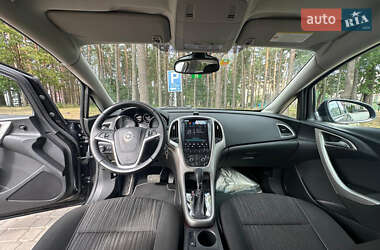 Хетчбек Opel Astra 2010 в 