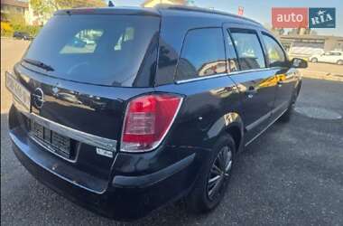 Универсал Opel Astra 2006 в 