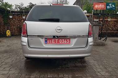 Универсал Opel Astra 2005 в 