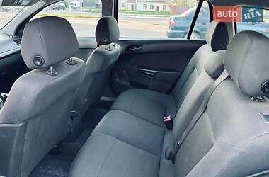 Универсал Opel Astra 2009 в 