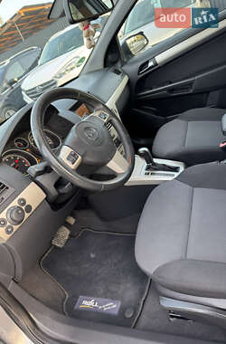Универсал Opel Astra 2008 в 