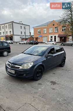 Хетчбек Opel Astra 2007 в 