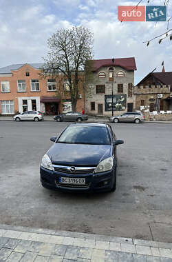 Хетчбек Opel Astra 2007 в 