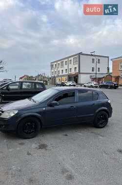 Хетчбек Opel Astra 2007 в 