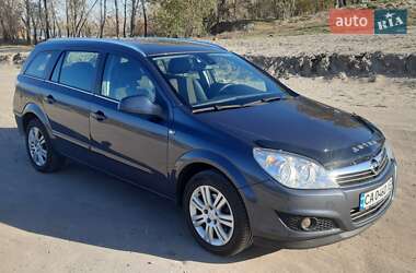 Универсал Opel Astra 2009 в 
