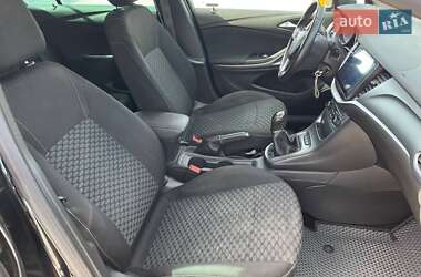 Універсал Opel Astra 2017 в 