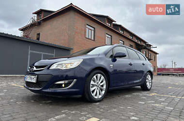Универсал Opel Astra 2012 в 