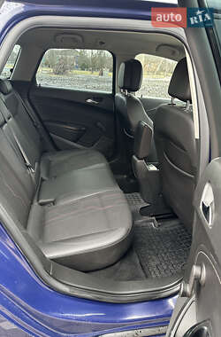 Универсал Opel Astra 2012 в 